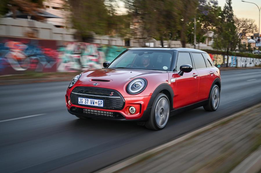  Mini Cooper S Clubman (F54) 2019 года  (ZA) (фото 18 из 26)